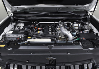 Подержанный автомобиль Toyota Land Cruiser Prado 2012 года (7 фото)