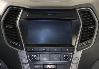 Подержанный автомобиль Hyundai Santa Fe 2016 года (11 фото)