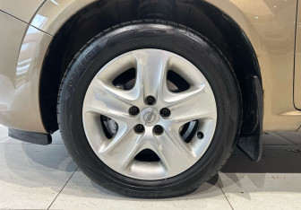 Подержанный автомобиль Opel Zafira Compactvan 2012 года (20 фото)