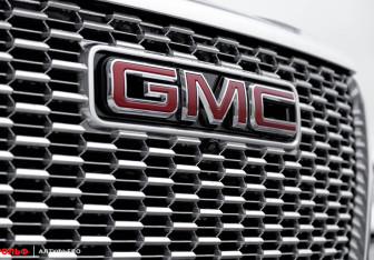 Подержанный автомобиль GMC Yukon 2023 года (7 фото)