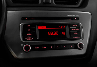Подержанный автомобиль Kia Rio Hatchback 2016 года (13 фото)