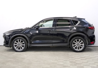 Подержанный автомобиль Mazda CX-5 2020 года (8 фото)