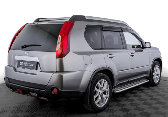 Подержанный автомобиль Nissan X-Trail 2014 года (5 фото)