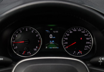 Подержанный автомобиль Toyota RAV4 2020 года (24 фото)