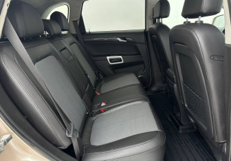 Подержанный автомобиль Opel Antara 2012 года (14 фото)