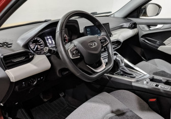 Подержанный автомобиль Kaiyi E5 2024 года (15 фото)