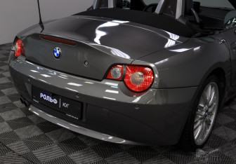 Подержанный автомобиль BMW Z4 Roadster 2004 года (51 фото)