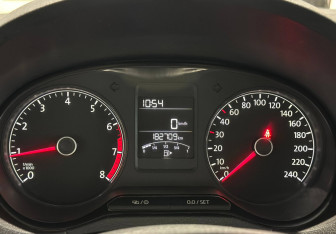 Подержанный автомобиль Volkswagen Polo Sedan 2018 года (13 фото)