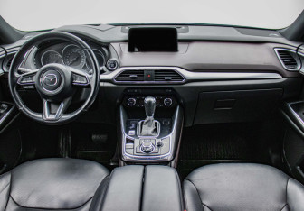 Подержанный автомобиль Mazda CX-9 2018 года (14 фото)