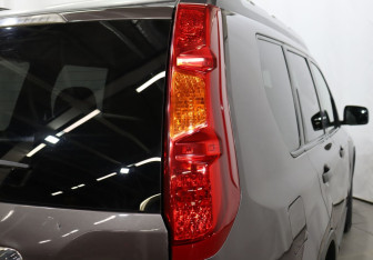 Подержанный автомобиль Nissan X-Trail 2008 года (25 фото)
