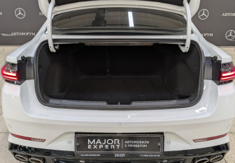 Подержанный автомобиль Geely Preface 2024 года (10 фото)