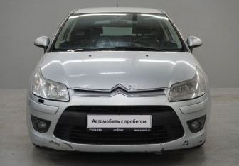 Подержанный автомобиль Citroen C4 Hatchback 2008 года (2 фото)