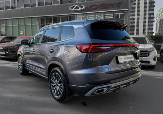 Подержанный автомобиль Chery Tiggo 8 Pro Max 2024 года (7 фото)