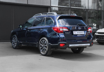 Подержанный автомобиль Subaru Outback Wagon 2016 года (6 фото)
