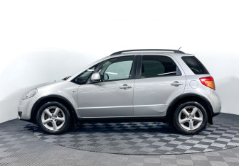 Подержанный автомобиль Suzuki SX4 Hatchback 2009 года (8 фото)