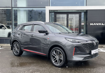 Подержанный автомобиль Changan CS55PLUS 2023 года (3 фото)