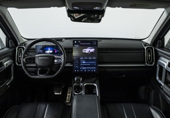 Подержанный автомобиль Jaecoo J7 2023 года (14 фото)