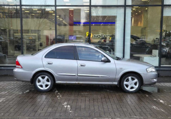 Подержанный автомобиль Nissan Almera Classic 2008 года (4 фото)