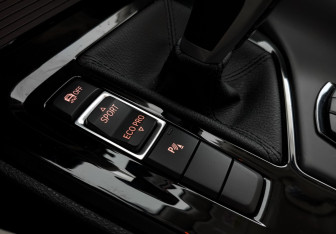 Подержанный автомобиль BMW X2 2021 года (27 фото)