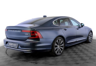 Подержанный автомобиль Volvo S90 2021 года (5 фото)