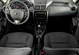 Подержанный автомобиль Nissan Terrano 2022 года (11 фото)