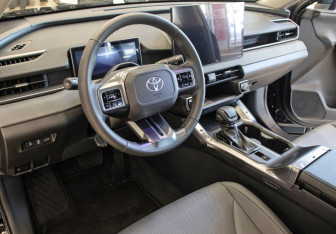 Новый Toyota RAV4 2026 (9 фото)