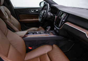 Подержанный автомобиль Volvo S60 2020 года (9 фото)