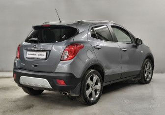 Подержанный автомобиль Opel Mokka 2014 года (5 фото)