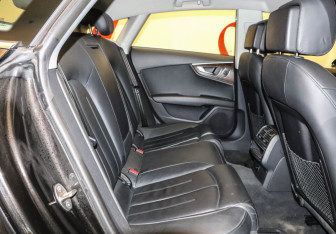 Подержанный автомобиль Audi A7 2013 года (16 фото)