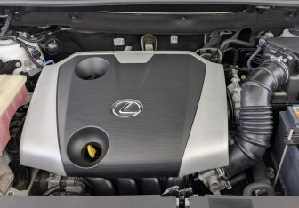 Подержанный автомобиль Lexus NX 2017 года (9 фото)