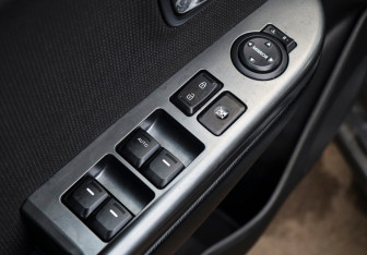 Подержанный автомобиль Kia Rio Sedan 2012 года (15 фото)