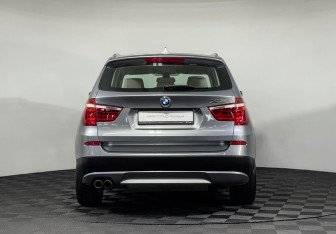 Подержанный автомобиль BMW X3 2014 года (4 фото)