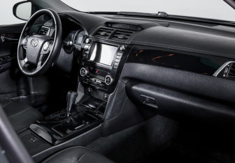Подержанный автомобиль Toyota Camry Sedan 2012 года (9 фото)