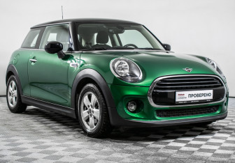 Подержанный автомобиль MINI Hatch 2020 года (3 фото)