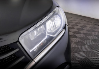 Подержанный автомобиль LADA (ВАЗ) XRAY 2016 года (17 фото)