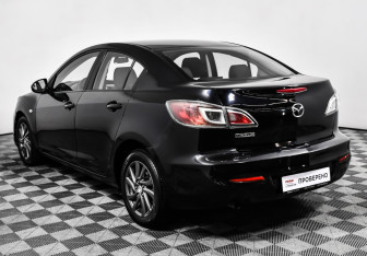 Подержанный автомобиль Mazda 3 Sedan 2012 года (7 фото)