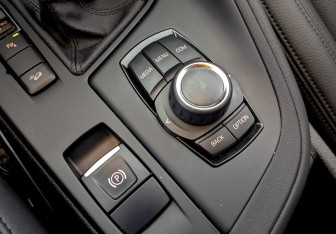 Подержанный автомобиль BMW X1 2021 года (26 фото)