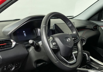 Подержанный автомобиль Kaiyi E5 2023 года (13 фото)