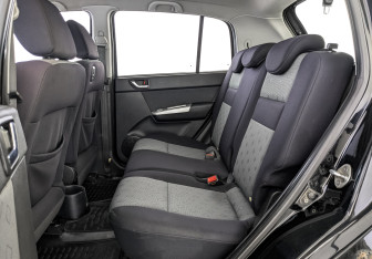 Подержанный автомобиль Hyundai Getz 2010 года (18 фото)