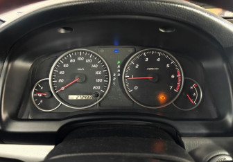 Подержанный автомобиль Toyota Land Cruiser Prado 2008 года (12 фото)