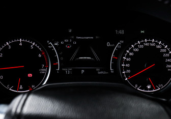 Подержанный автомобиль Toyota Land Cruiser Suv 2021 года (11 фото)