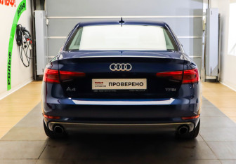 Подержанный автомобиль Audi A4 Sedan 2016 года (5 фото)