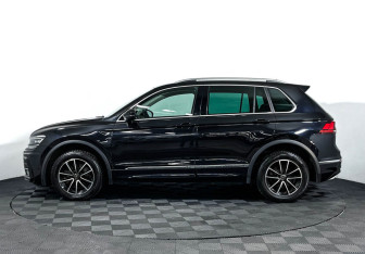 Подержанный автомобиль Volkswagen Tiguan 2018 года (8 фото)