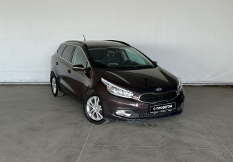 Подержанный автомобиль Kia Ceed Wagon 2014 года (3 фото)
