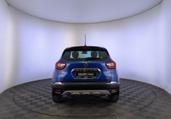 Подержанный автомобиль Renault Kaptur 2020 года (6 фото)