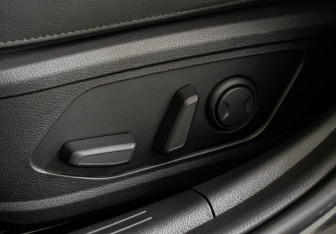 Подержанный автомобиль Kia K5 2020 года (17 фото)