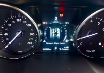 Подержанный автомобиль Land Rover Range Rover Evoque 2016 года (27 фото)