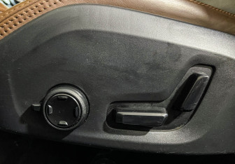 Подержанный автомобиль Volvo V90 Cross Country 2019 года (14 фото)