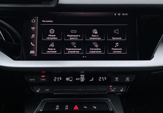 Подержанный автомобиль Audi A3 Sedan 2021 года (20 фото)