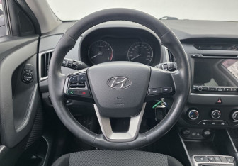 Подержанный автомобиль Hyundai Creta 2017 года (12 фото)